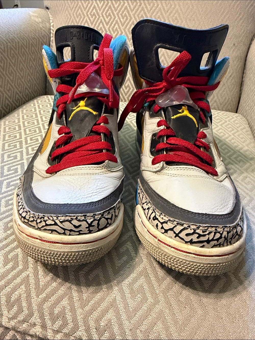Jordan Multicolor White Red Yellow Blue Retro Style Sneakers - Picture 2 of 7